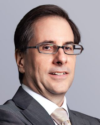 Chân dung Ông Michael Kokalari, CFA