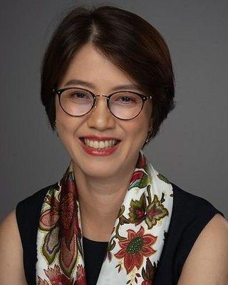 Chân dung TS. Trịnh Thục Hiền